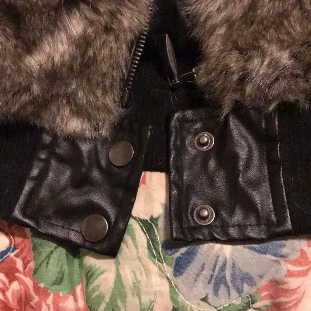 Full Tilt Faux Fur Vest sz. M EUC
